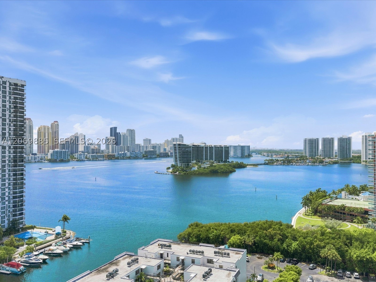 Aventura photo 1