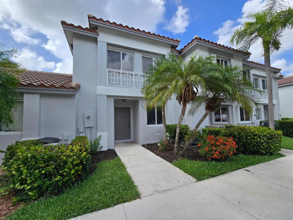 Pembroke Pines photo 1