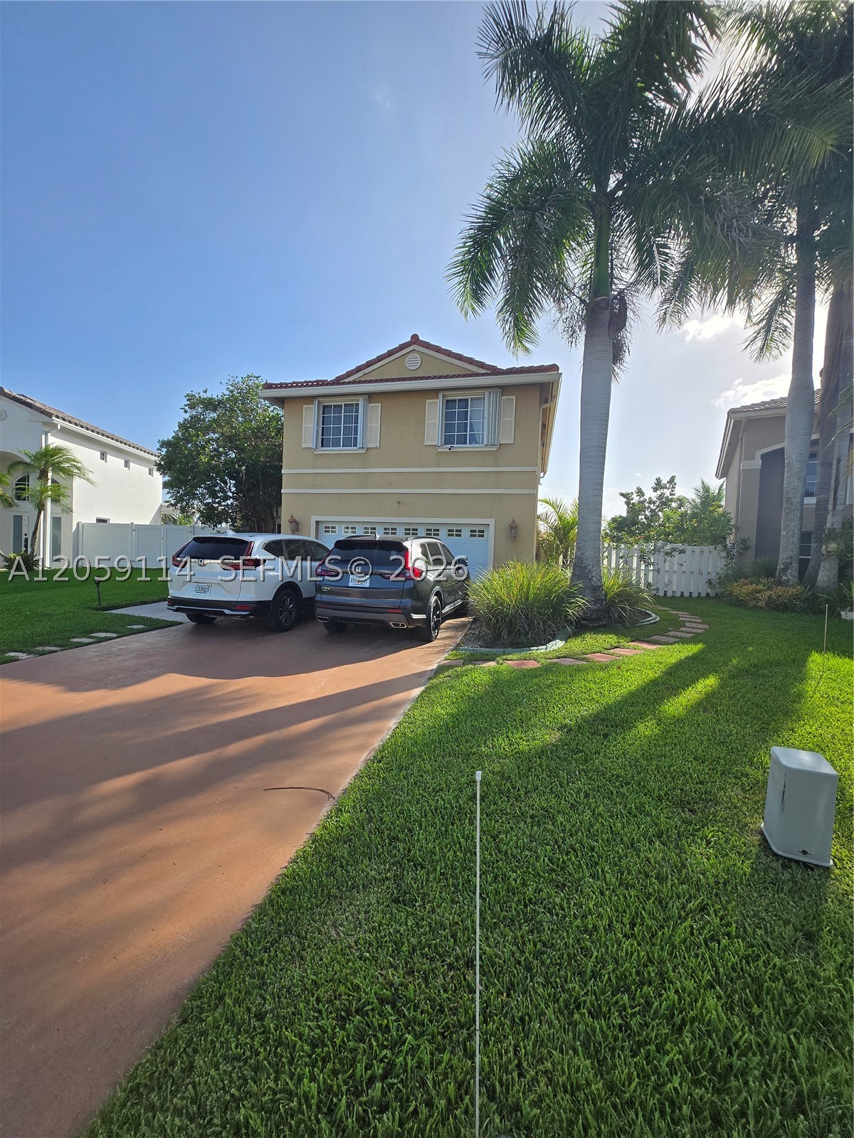 Pembroke Pines photo 1