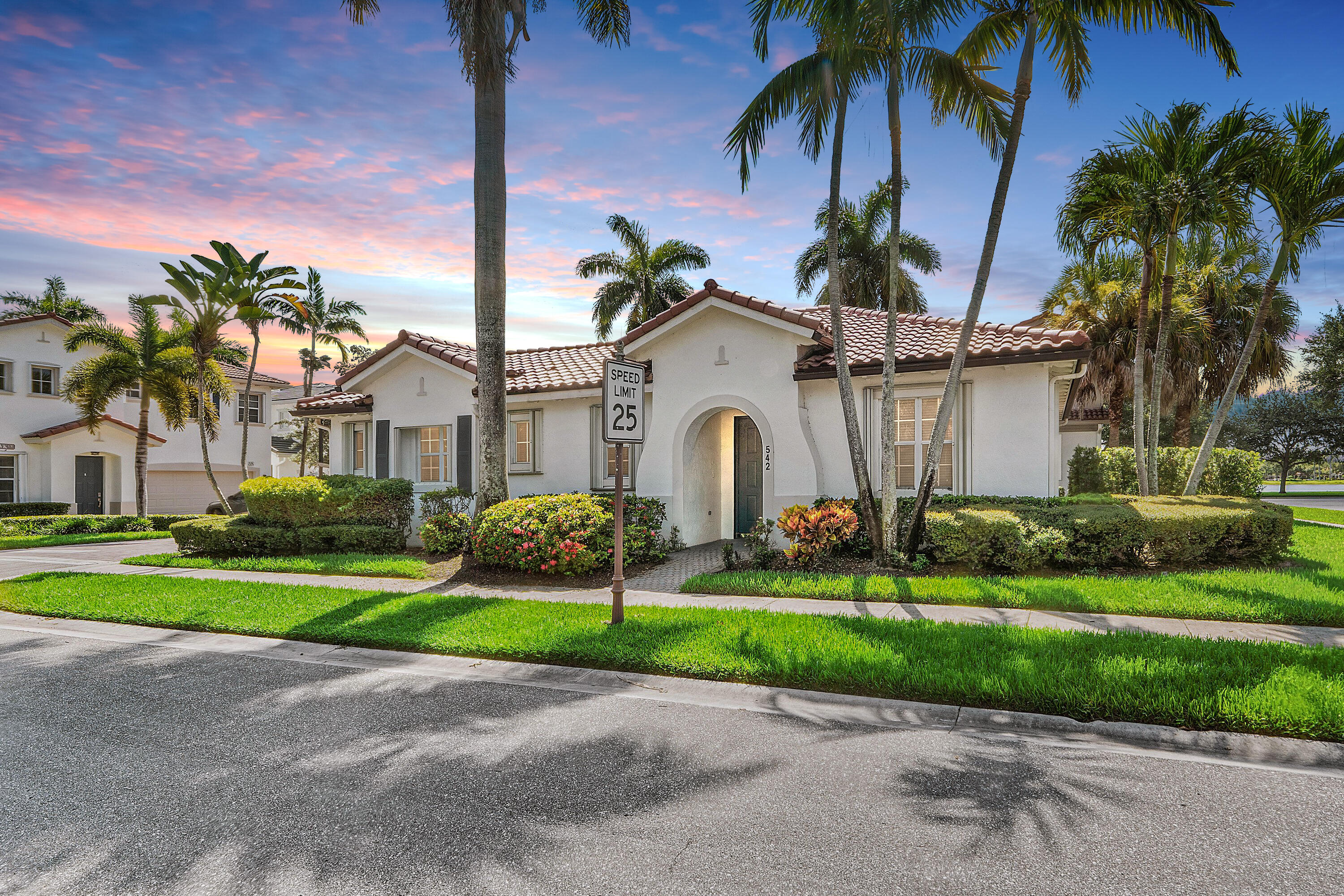Palm Beach Gardens photo 3