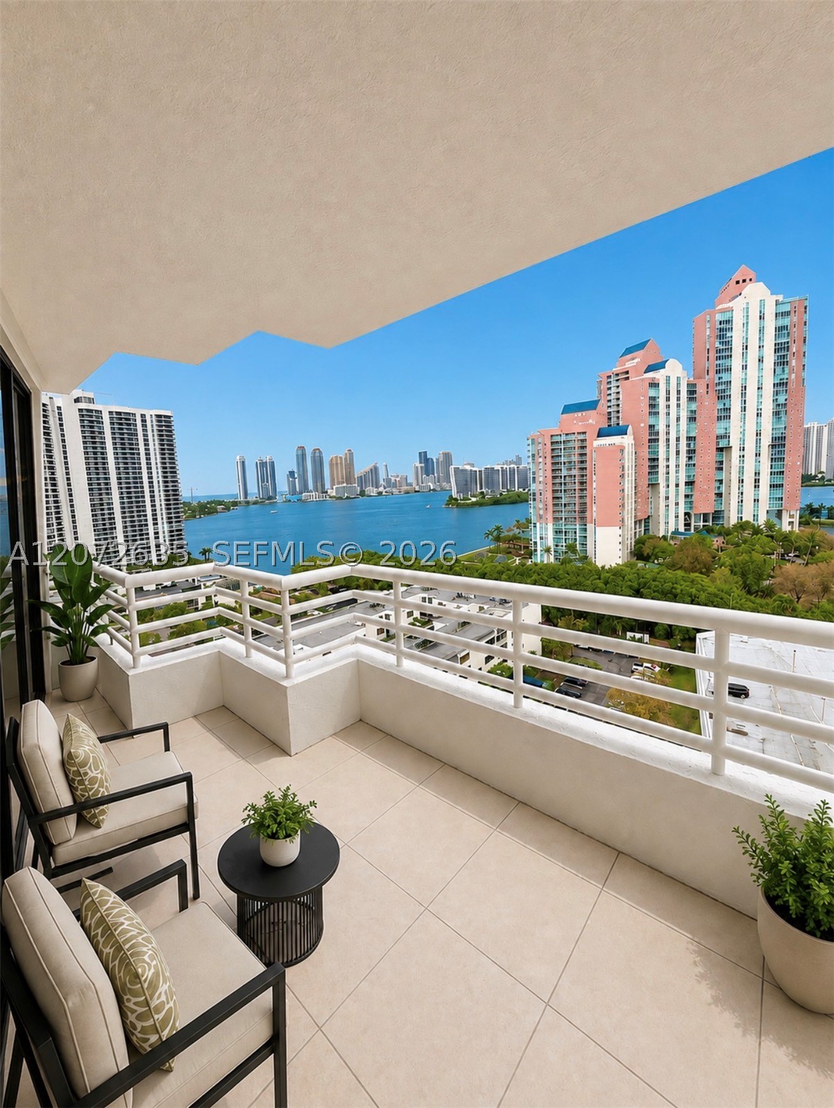 Aventura photo 1