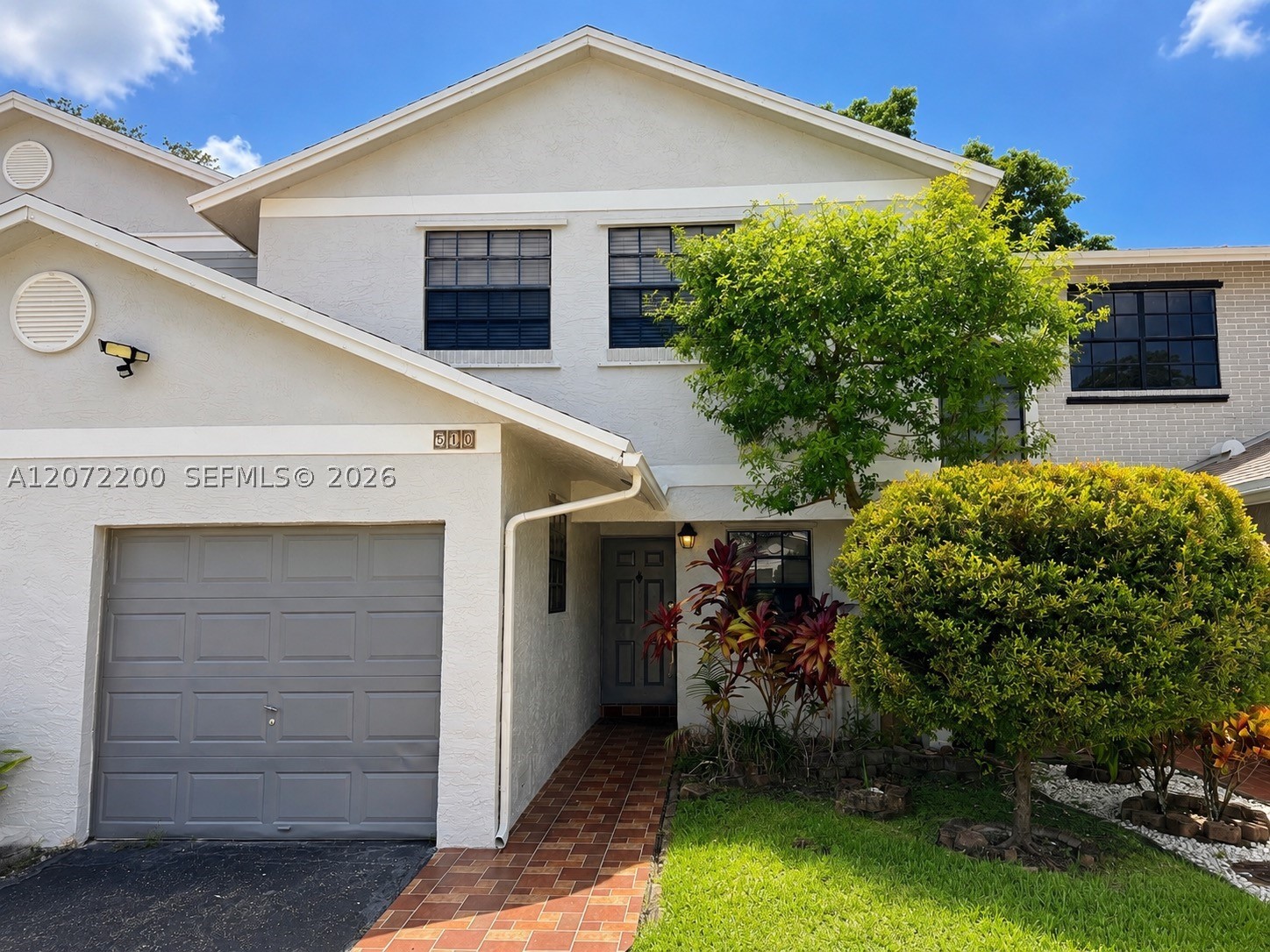 Pembroke Pines photo 2