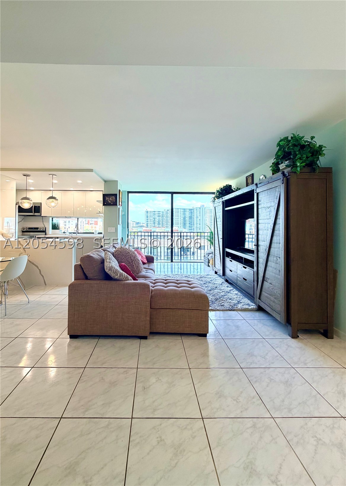 Sunny Isles Beach photo 1