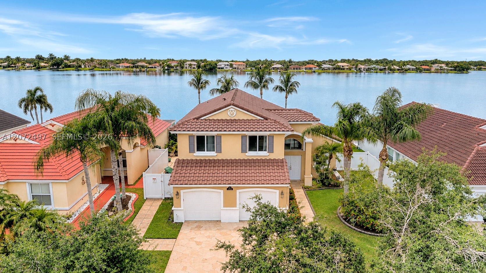 Pembroke Pines photo 2