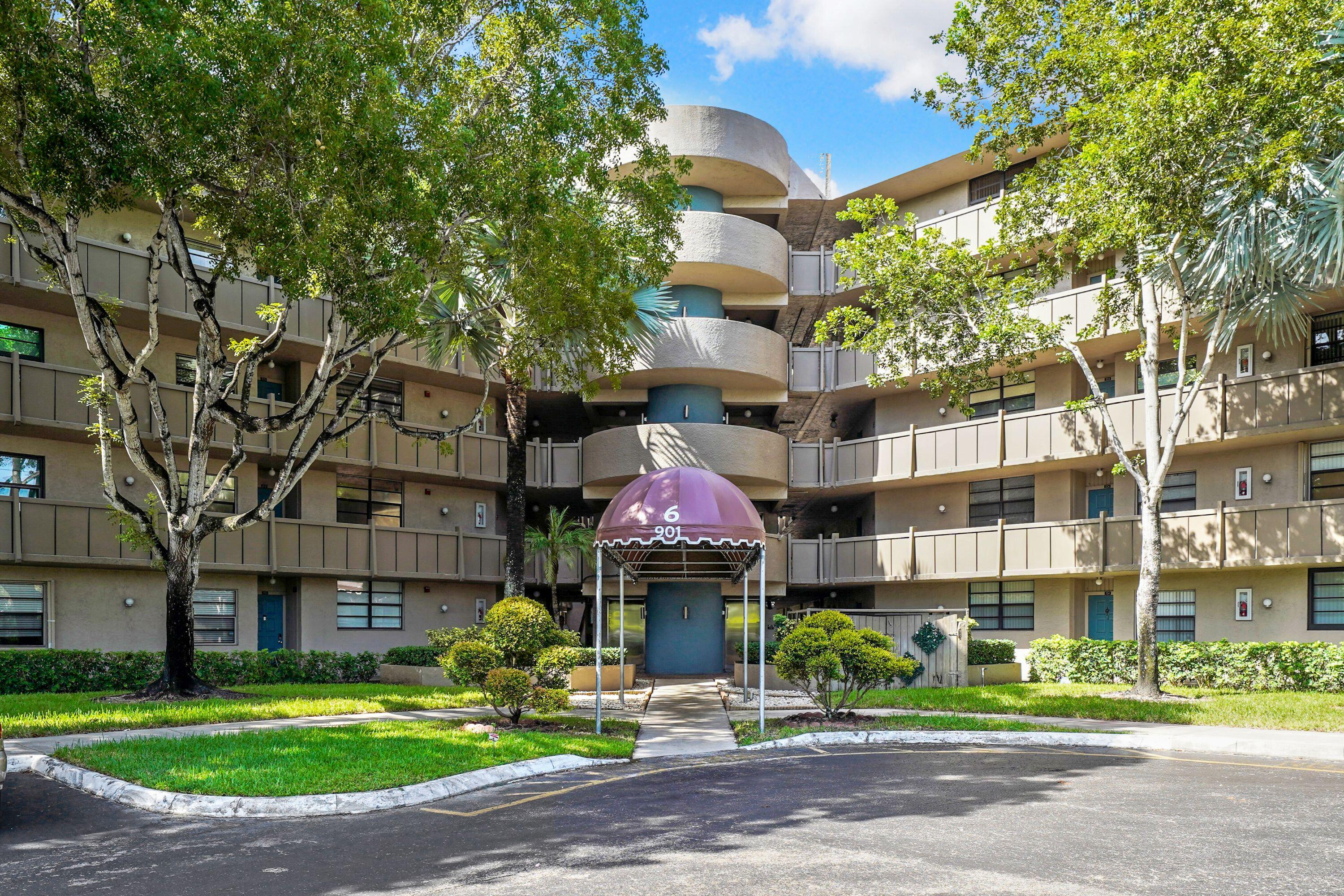 Pembroke Pines photo 1