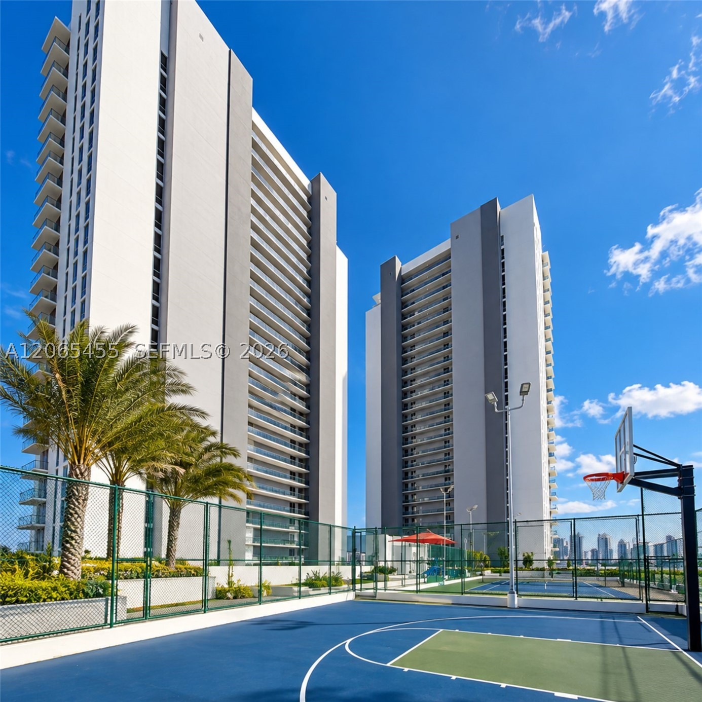 North Miami Beach photo 2