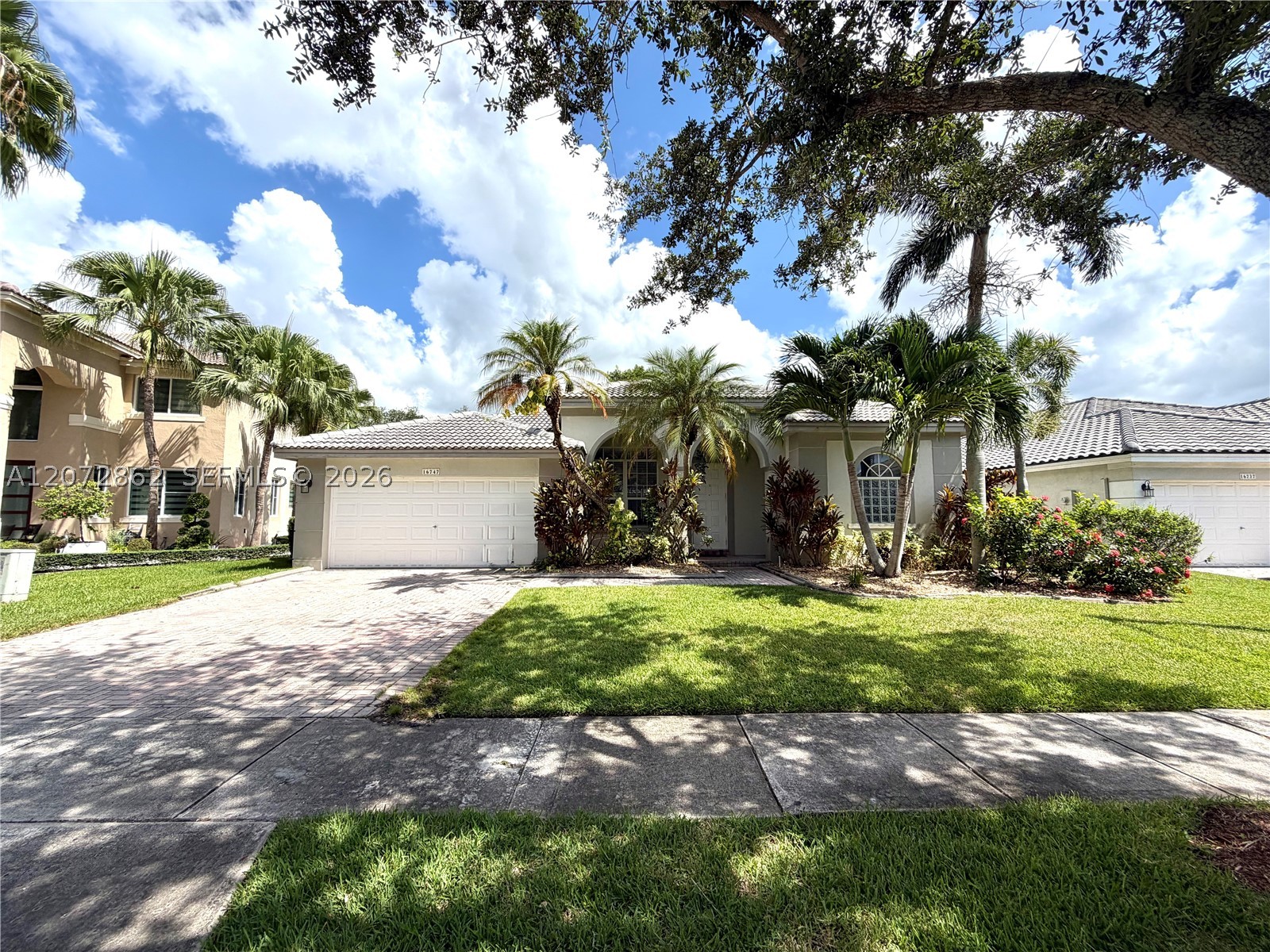 Pembroke Pines photo 1