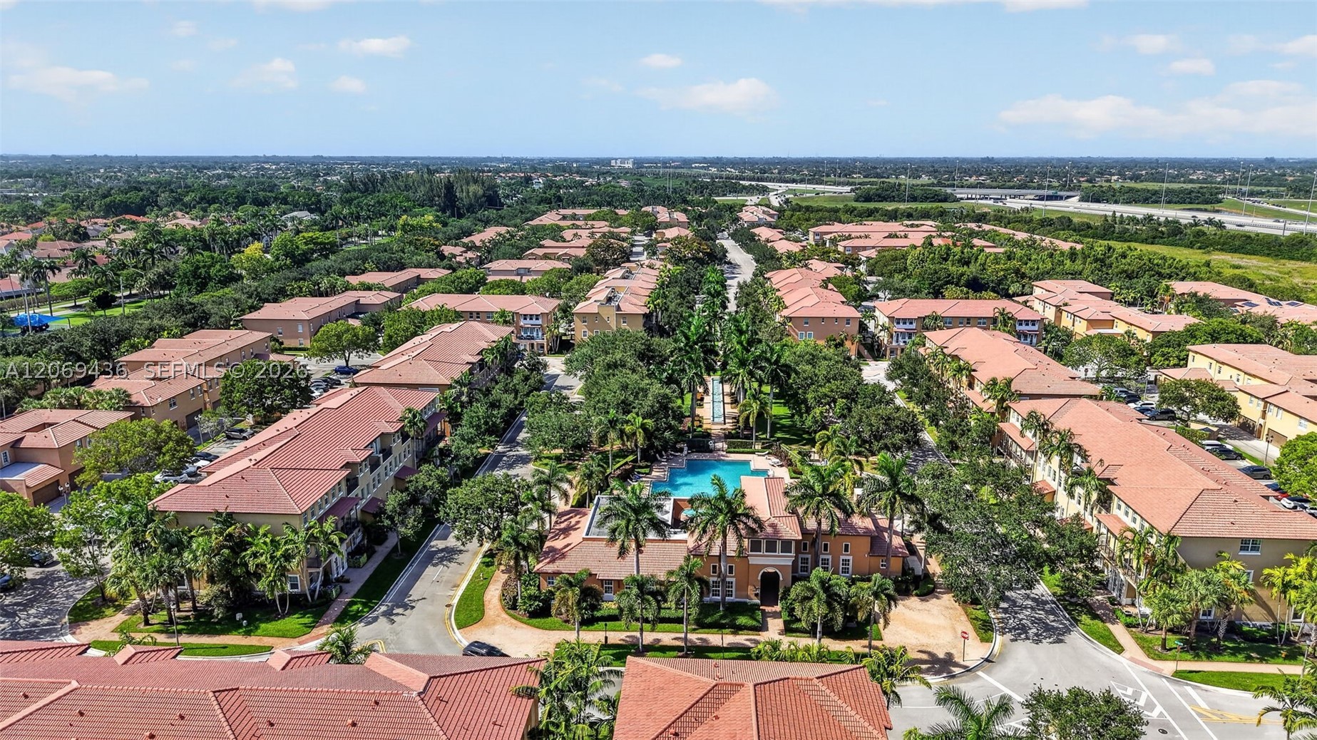 Pembroke Pines photo 3
