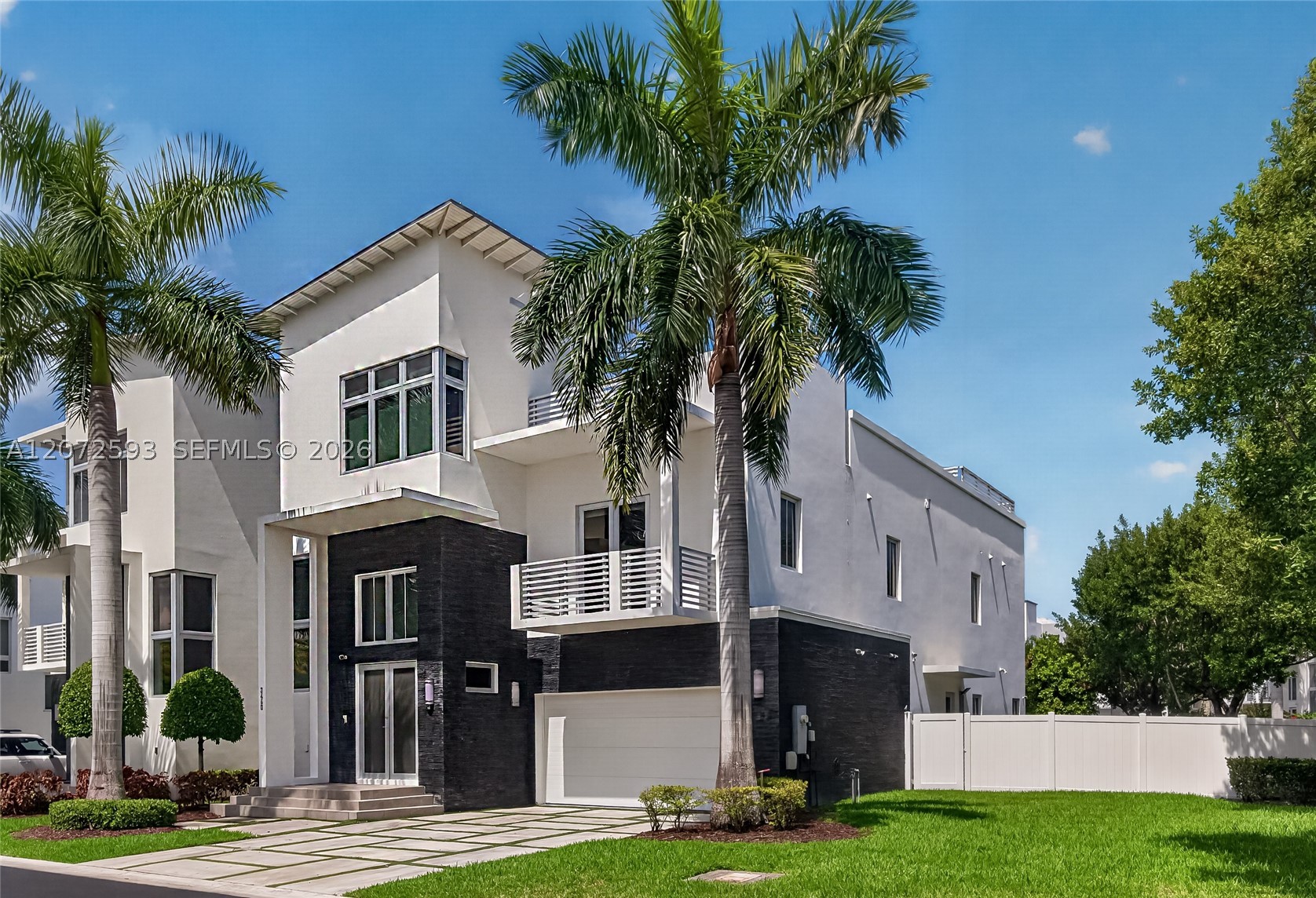 Doral photo 2