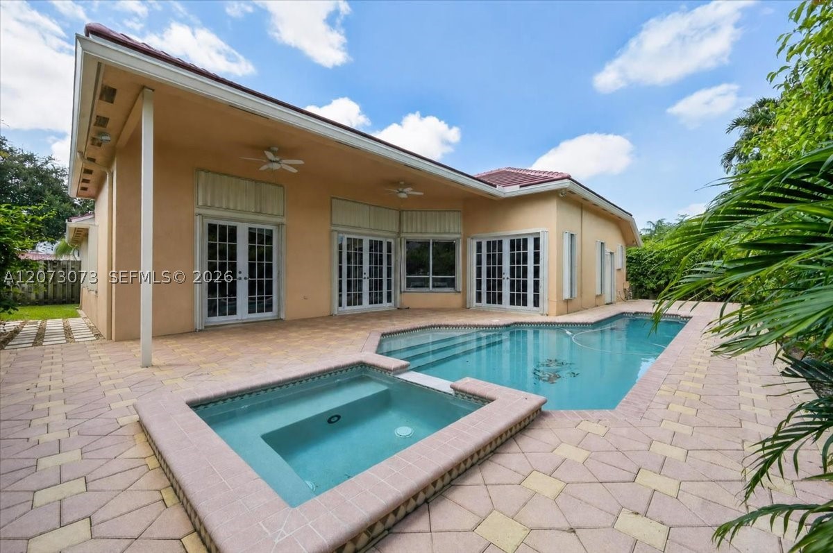 Pembroke Pines photo 4
