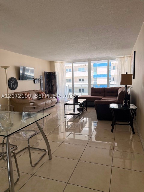 Hallandale Beach photo 1
