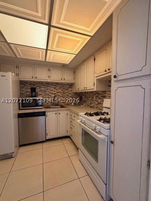 Hallandale Beach photo 4
