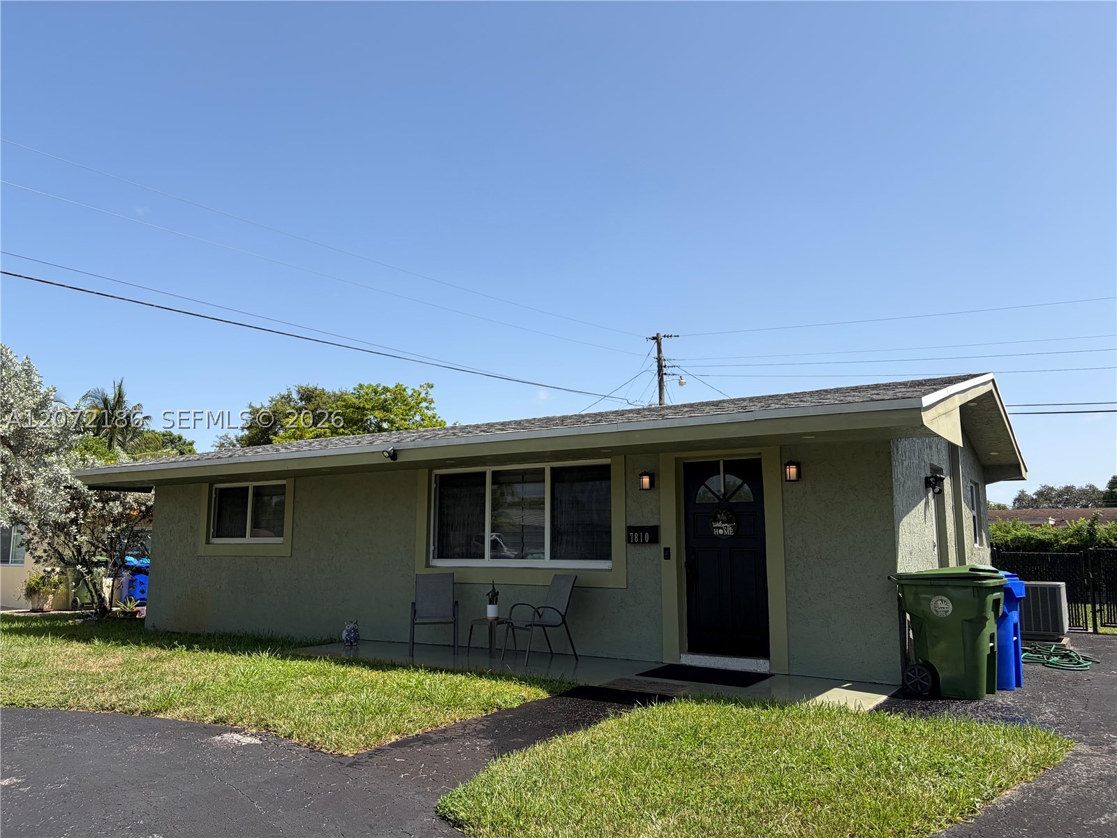 Pembroke Pines photo 1