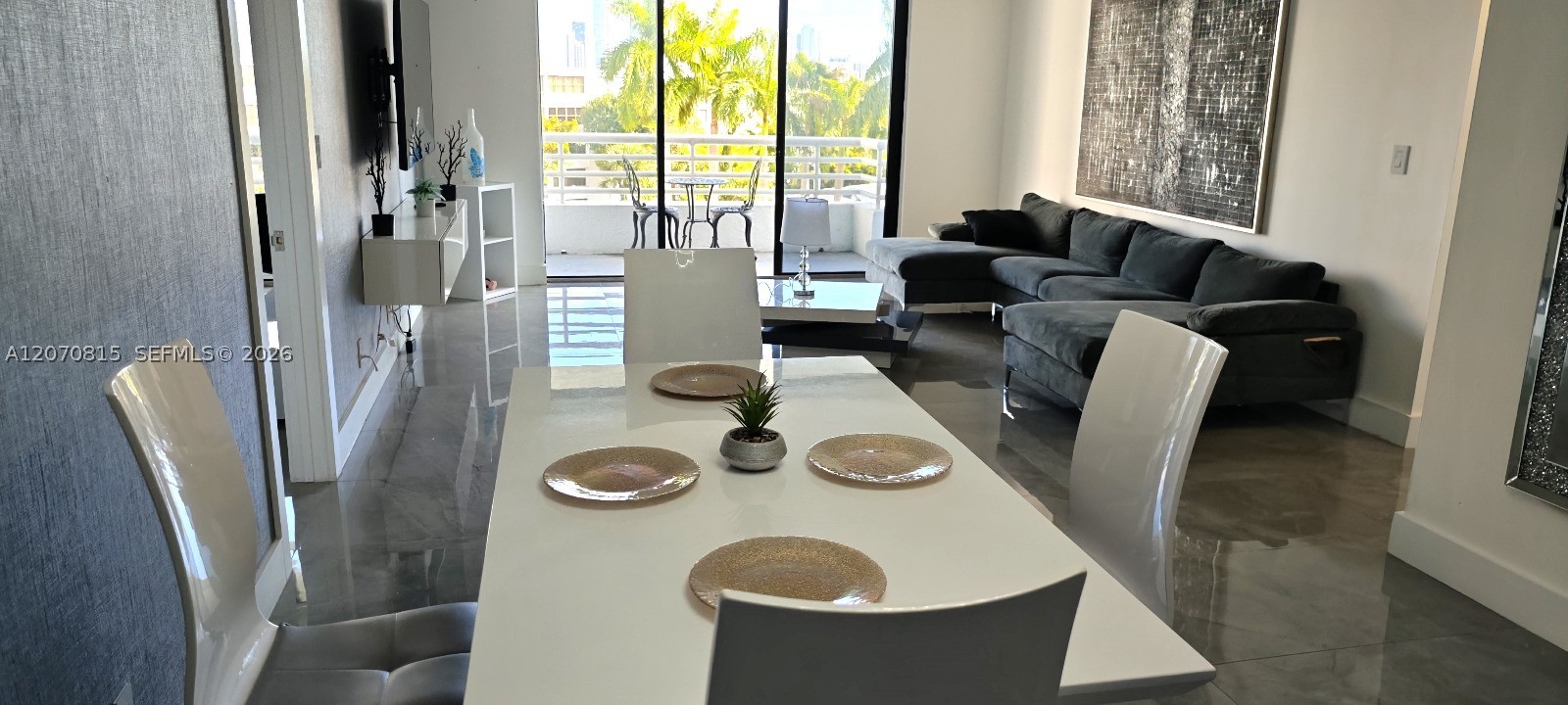Aventura photo 1
