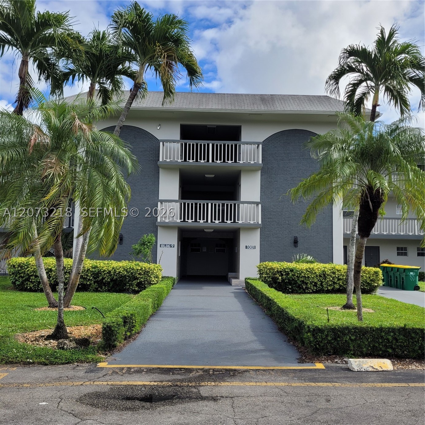 Pembroke Pines photo 4