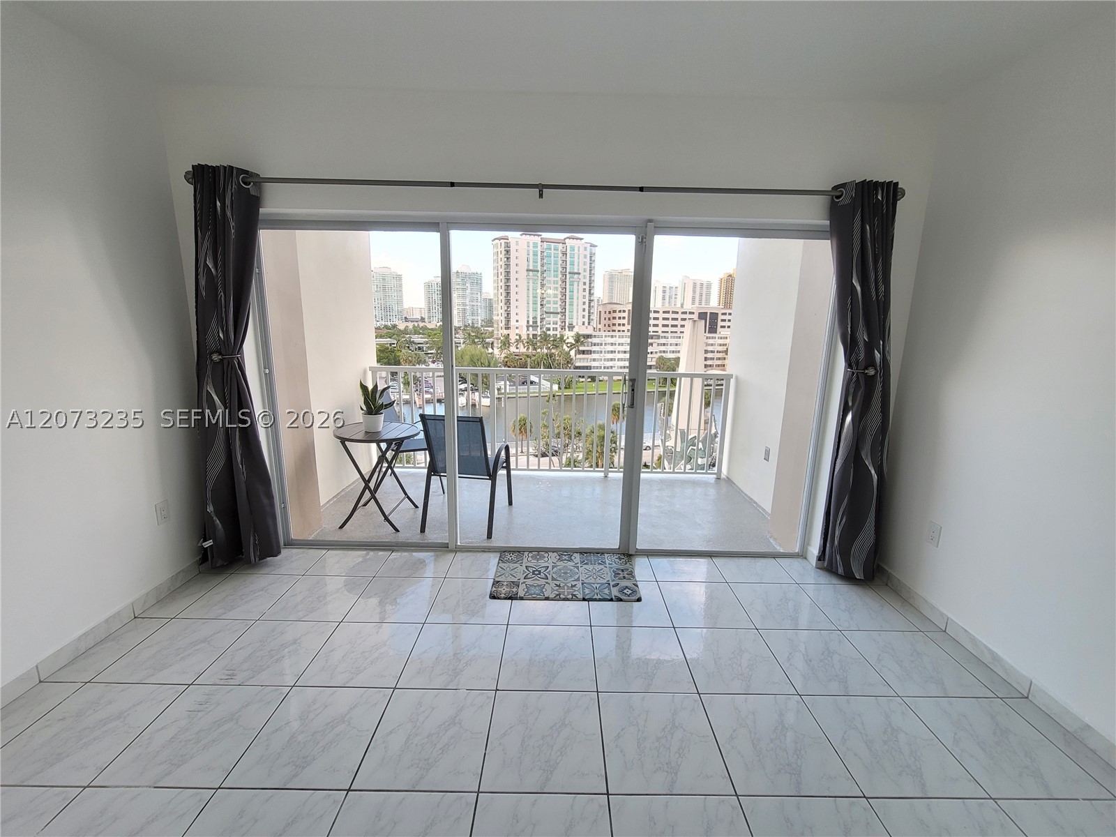 Sunny Isles Beach photo 1