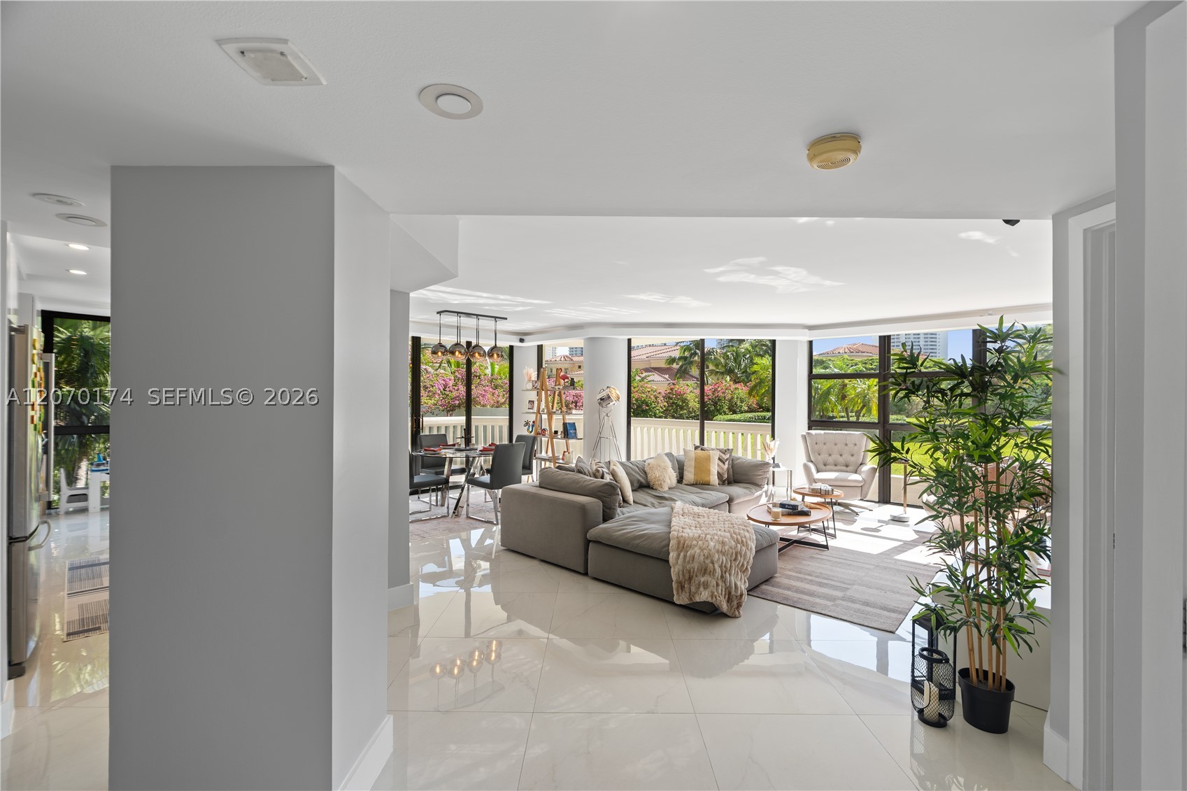 Aventura photo 4