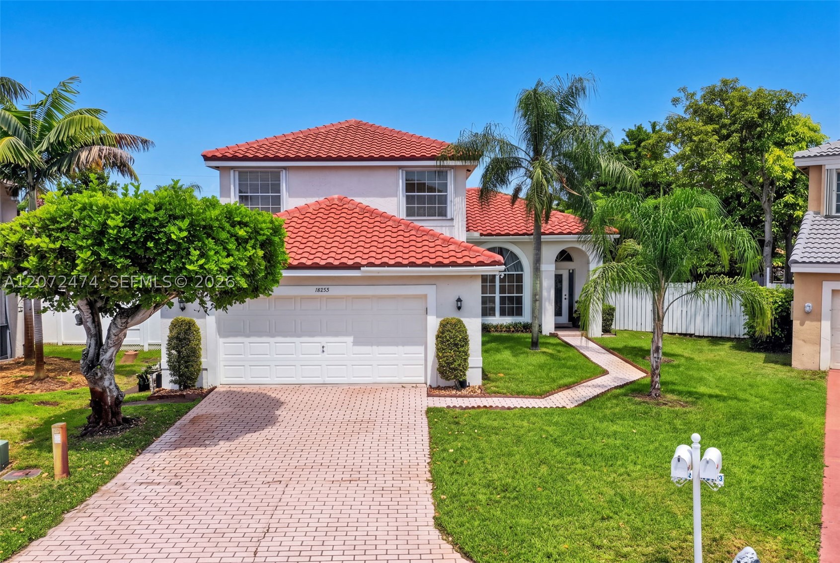 Pembroke Pines photo 2