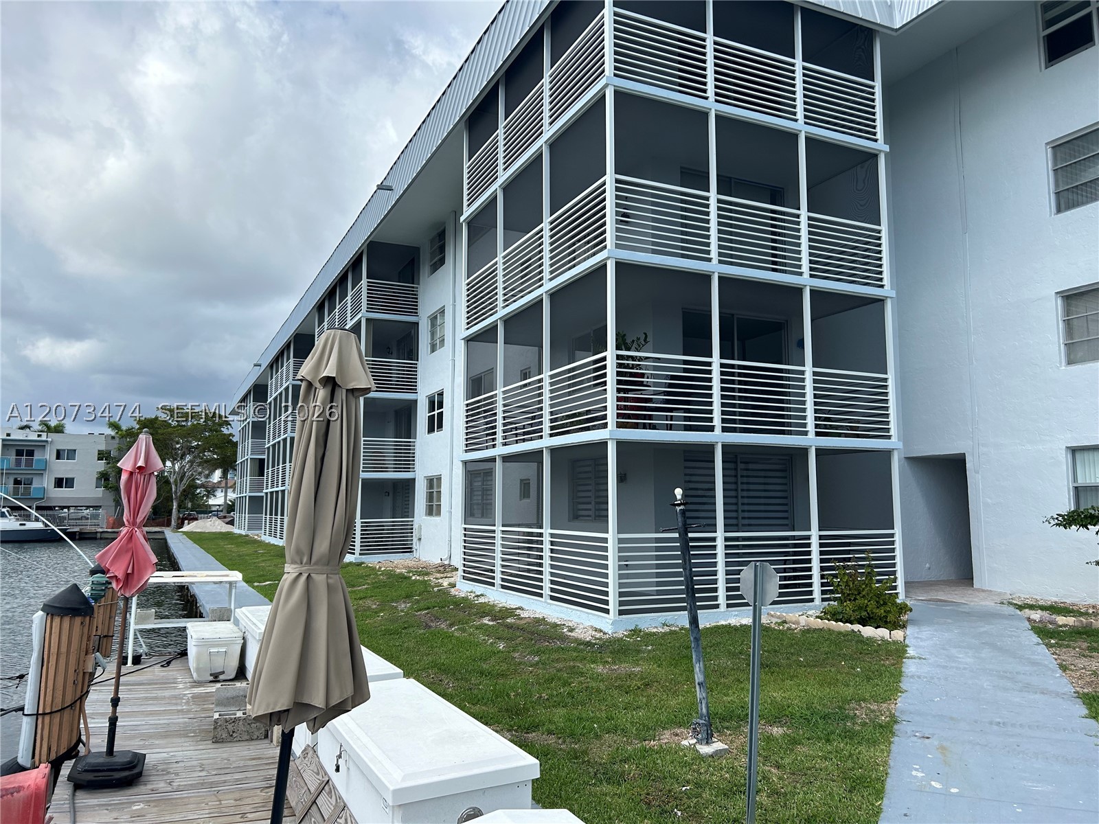 North Miami Beach photo 2