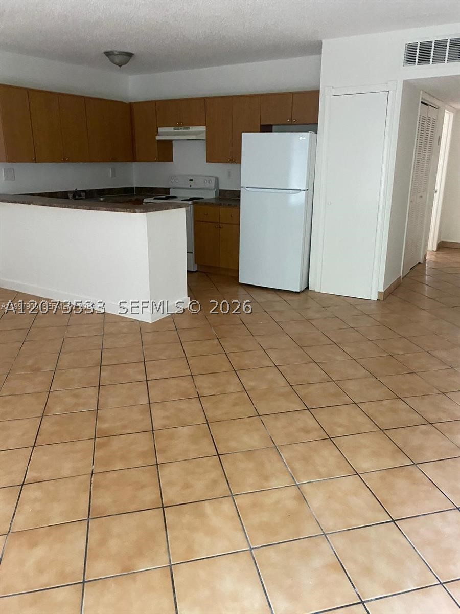 North Miami photo 2
