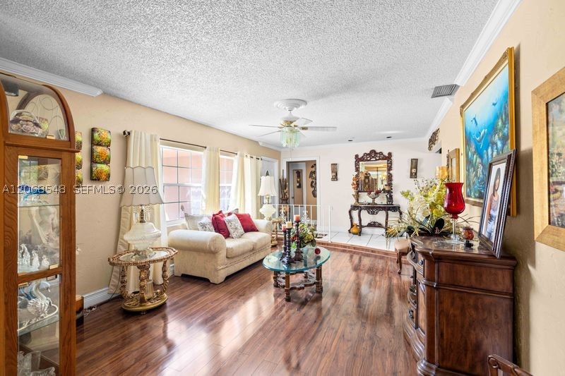 Pembroke Pines photo 4