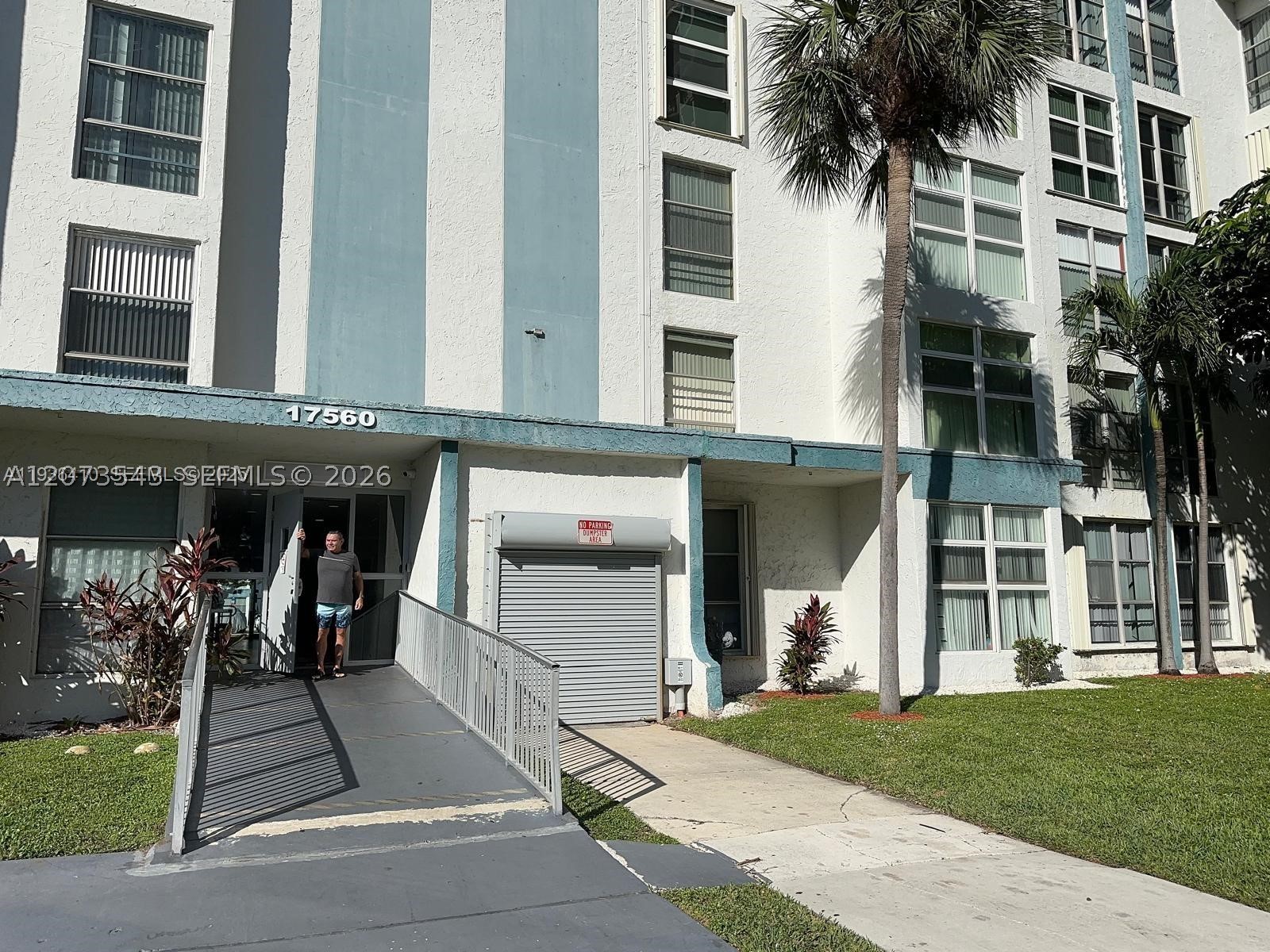 Sunny Isles Beach photo 1