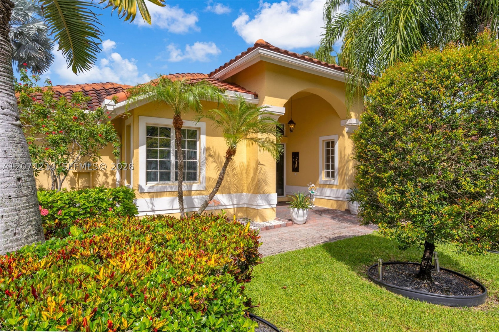 Pembroke Pines photo 5