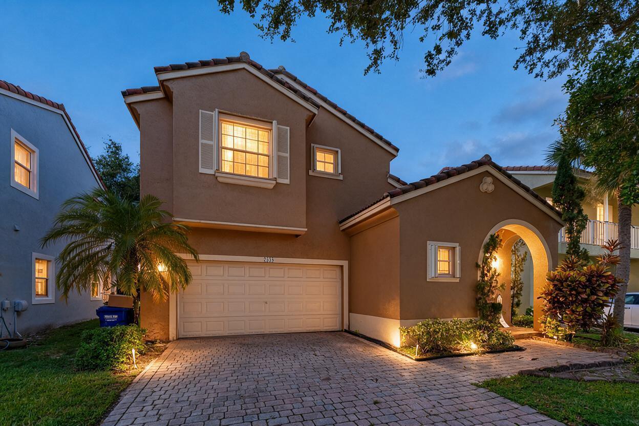 Pembroke Pines photo 3