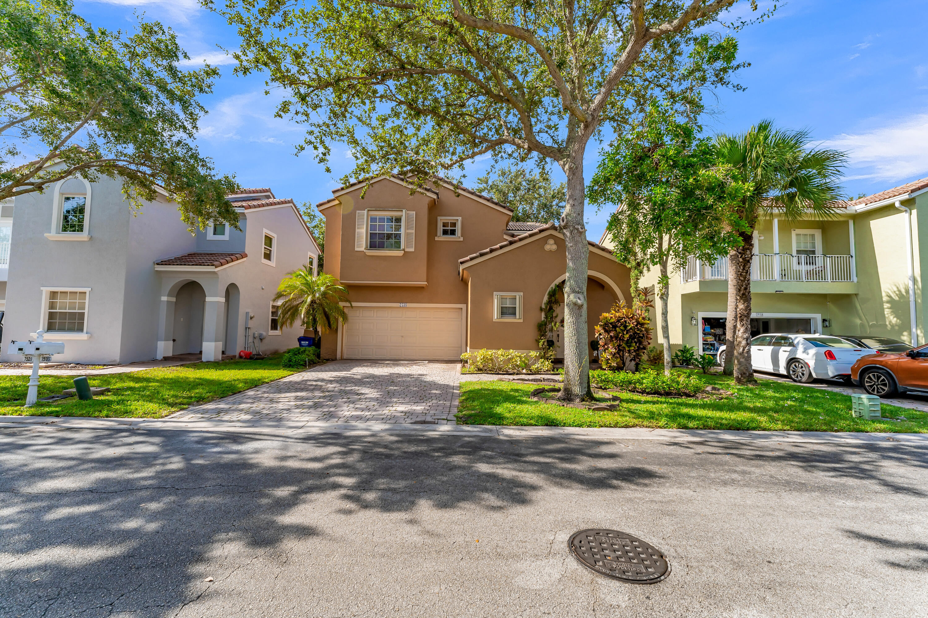 Pembroke Pines photo 5