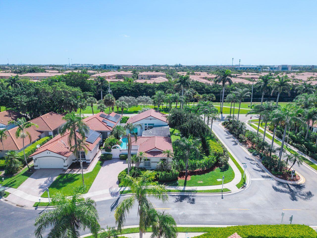 Pembroke Pines photo 4