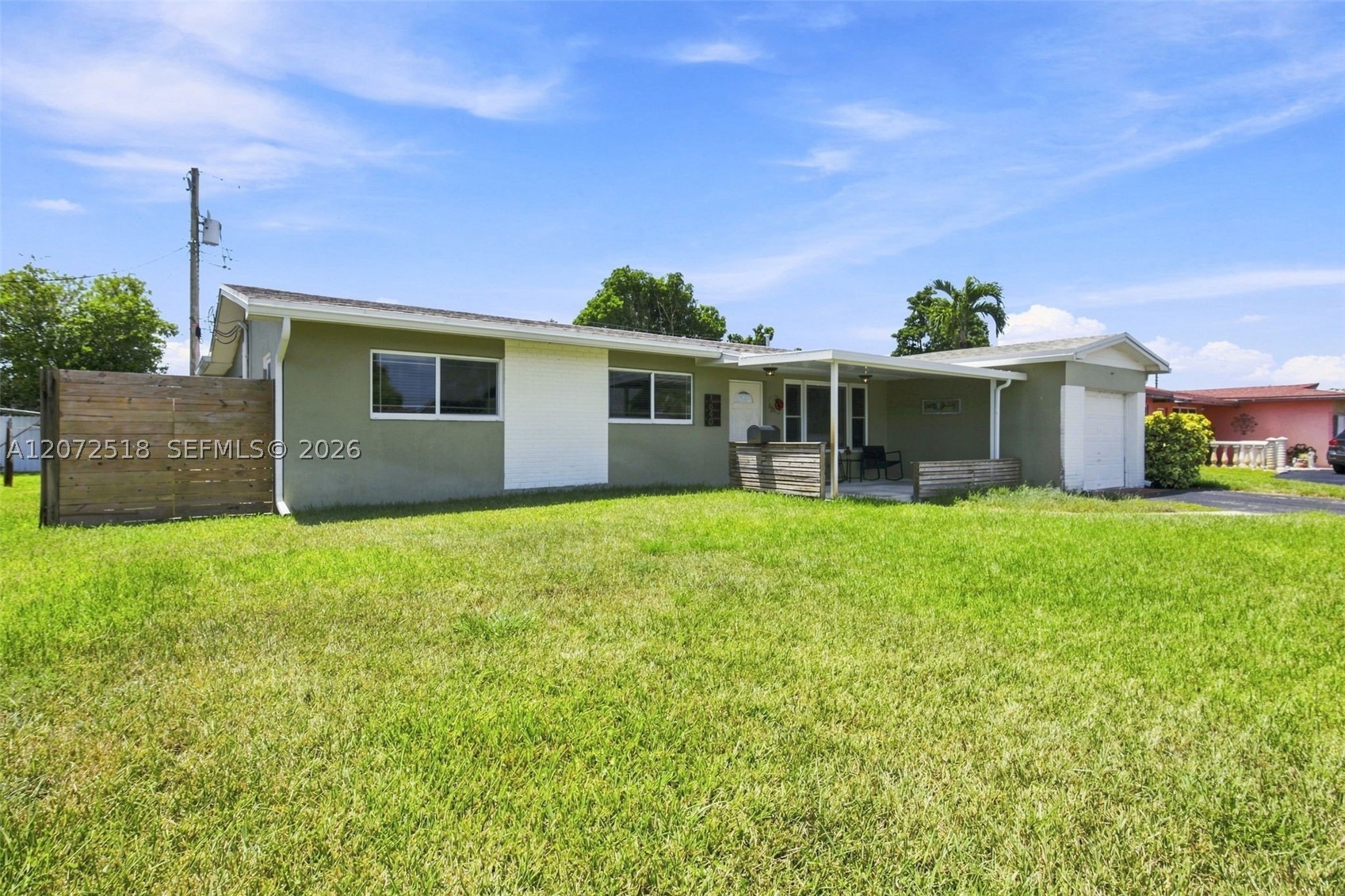 Pembroke Pines photo 2