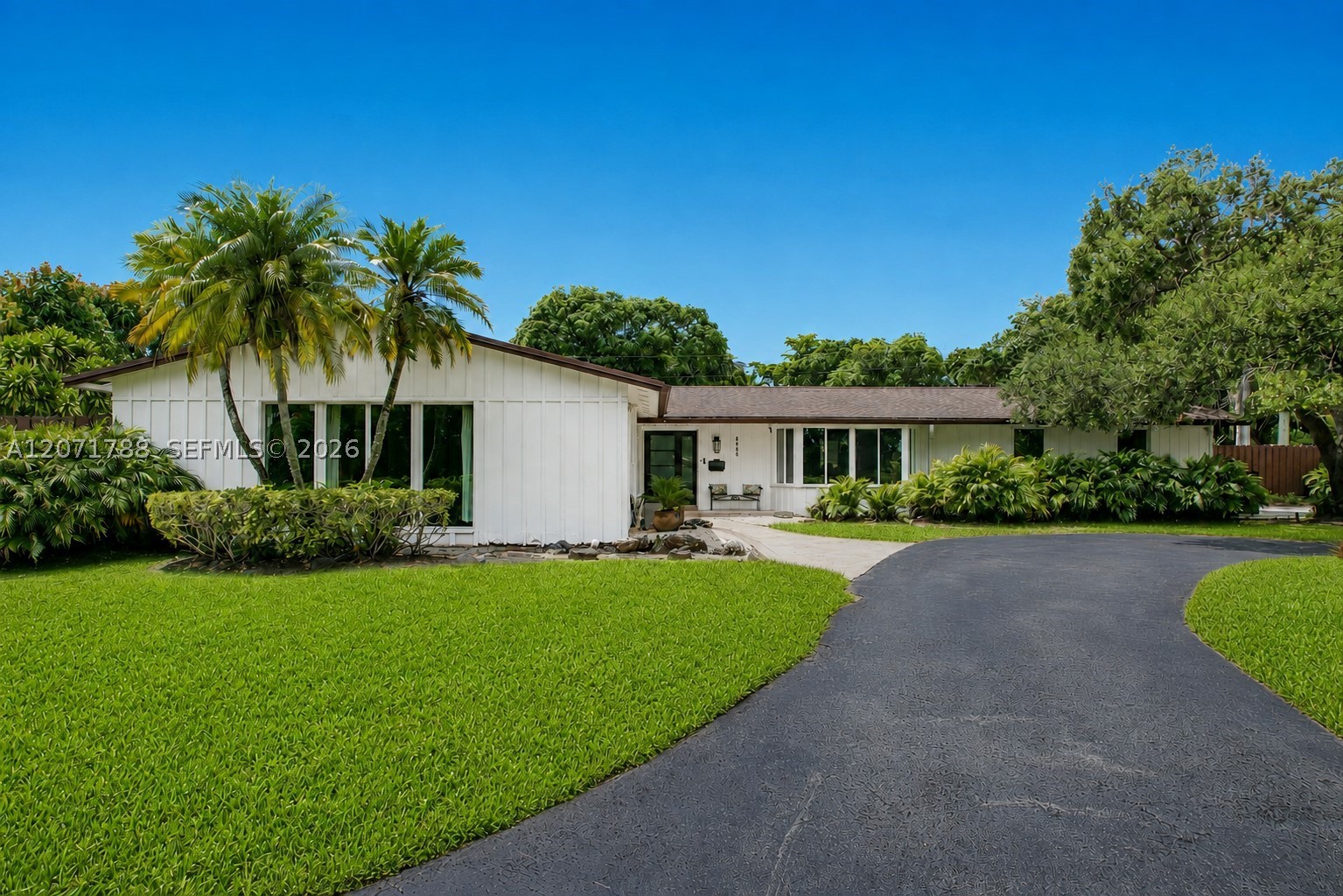 Palmetto Bay photo 2