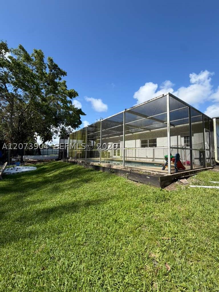 Davie photo 3