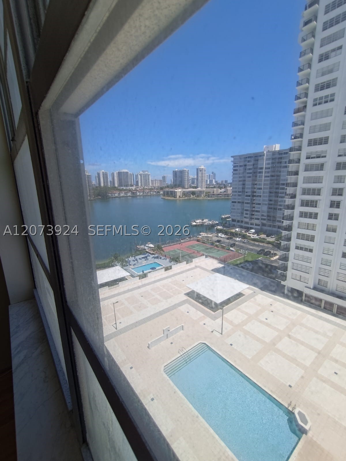 Aventura photo 1