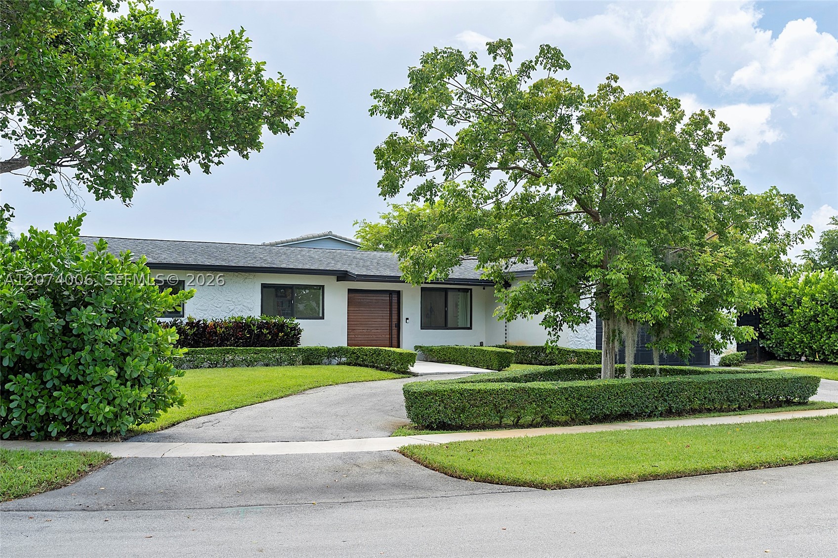 Pembroke Pines photo 4