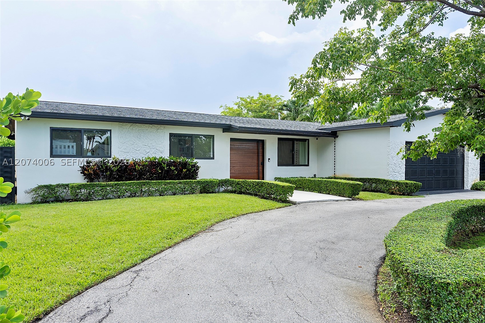 Pembroke Pines photo 5