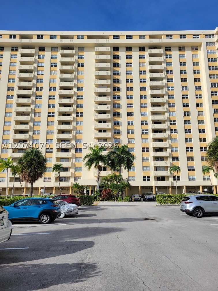 Hallandale Beach photo 1