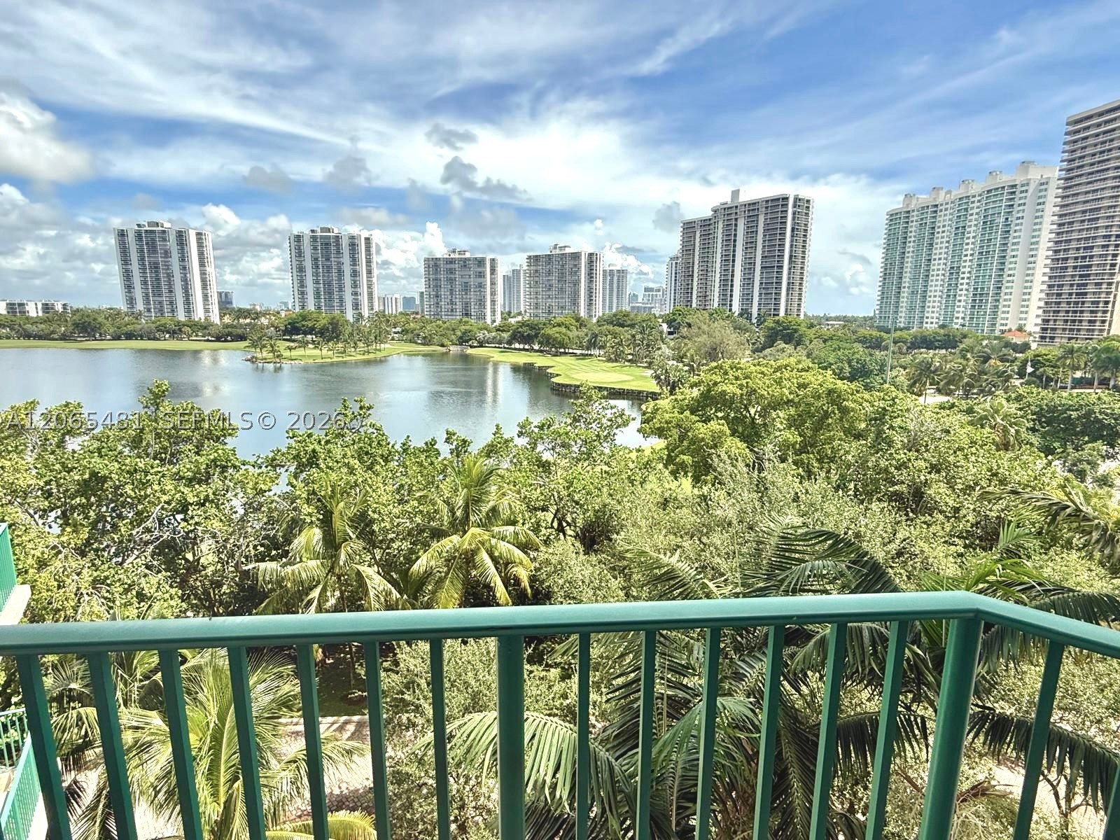 Aventura photo 2
