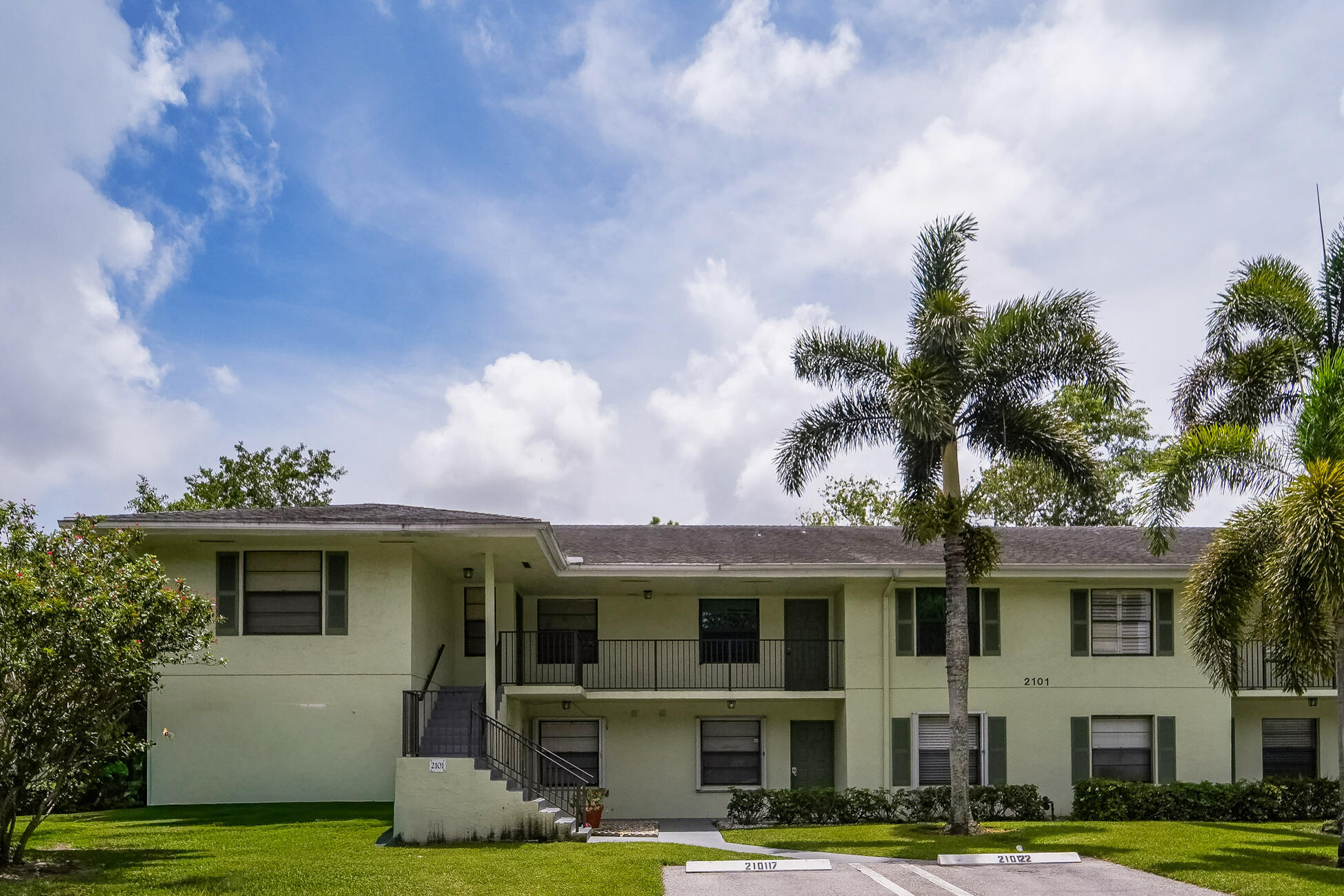 Palm Beach Gardens photo 1