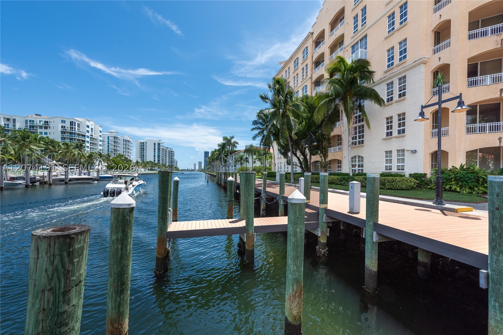 Aventura photo 3