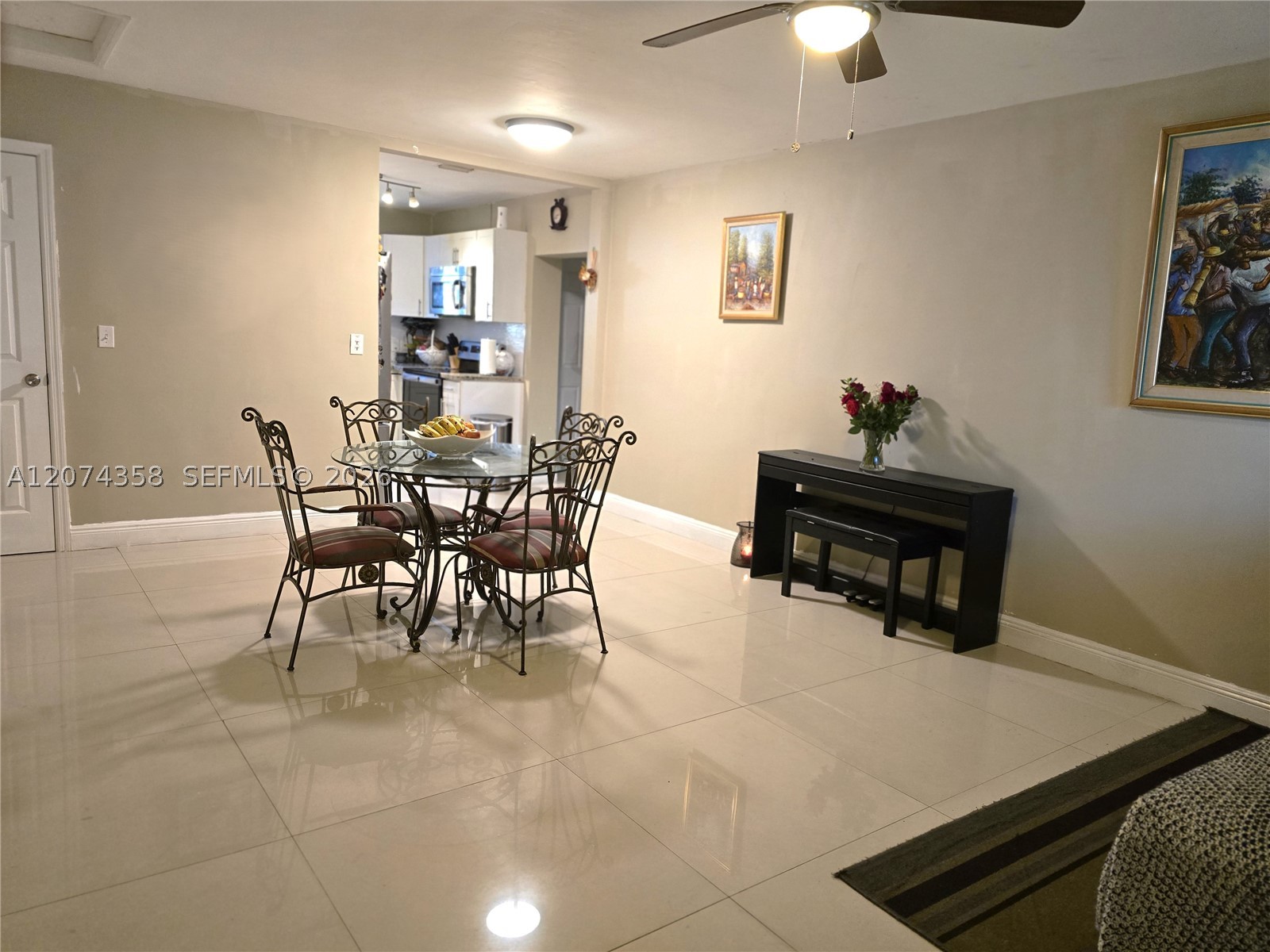 Pembroke Pines photo 2