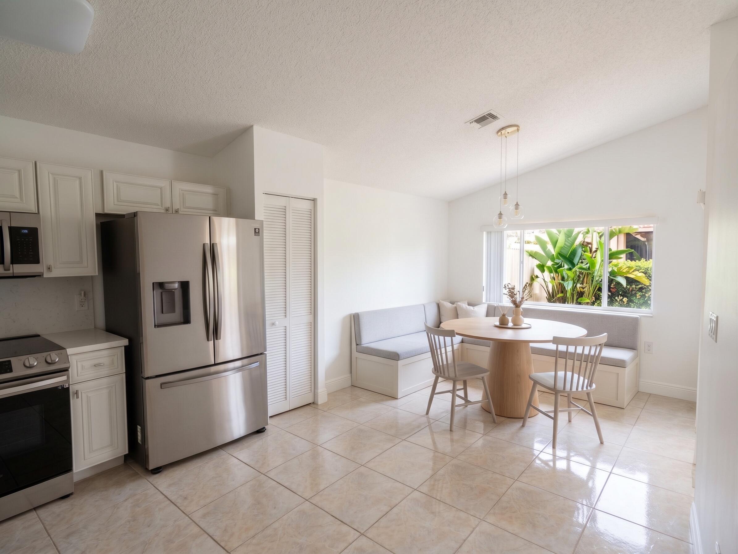 Pembroke Pines photo 3