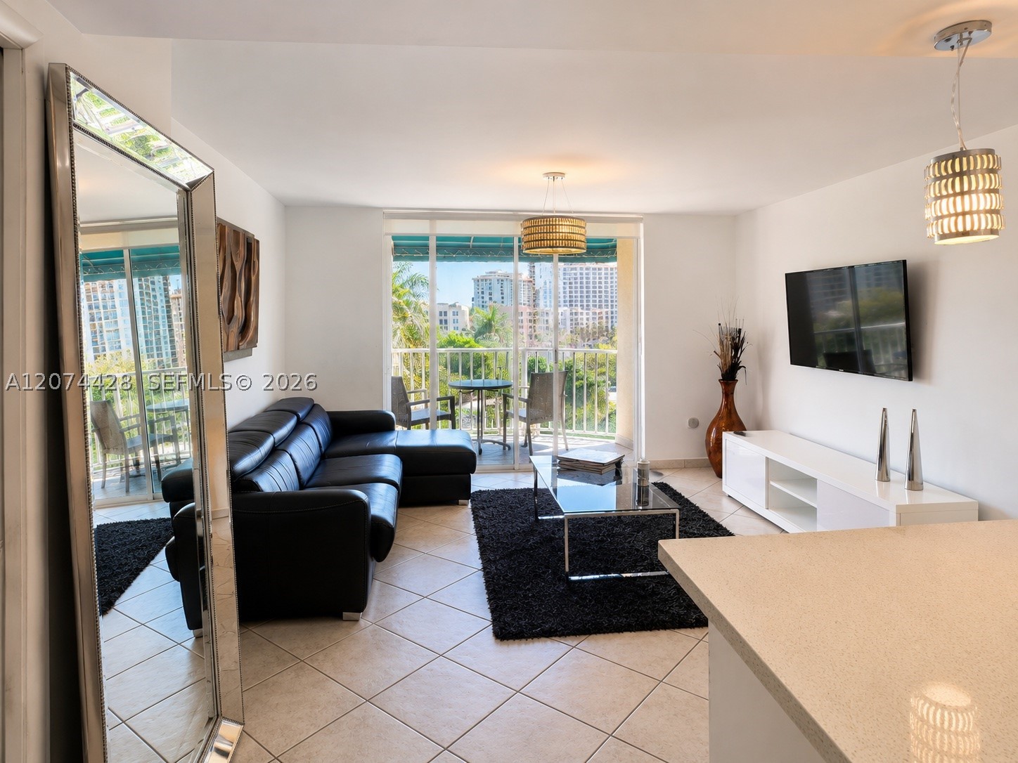 Aventura photo 3