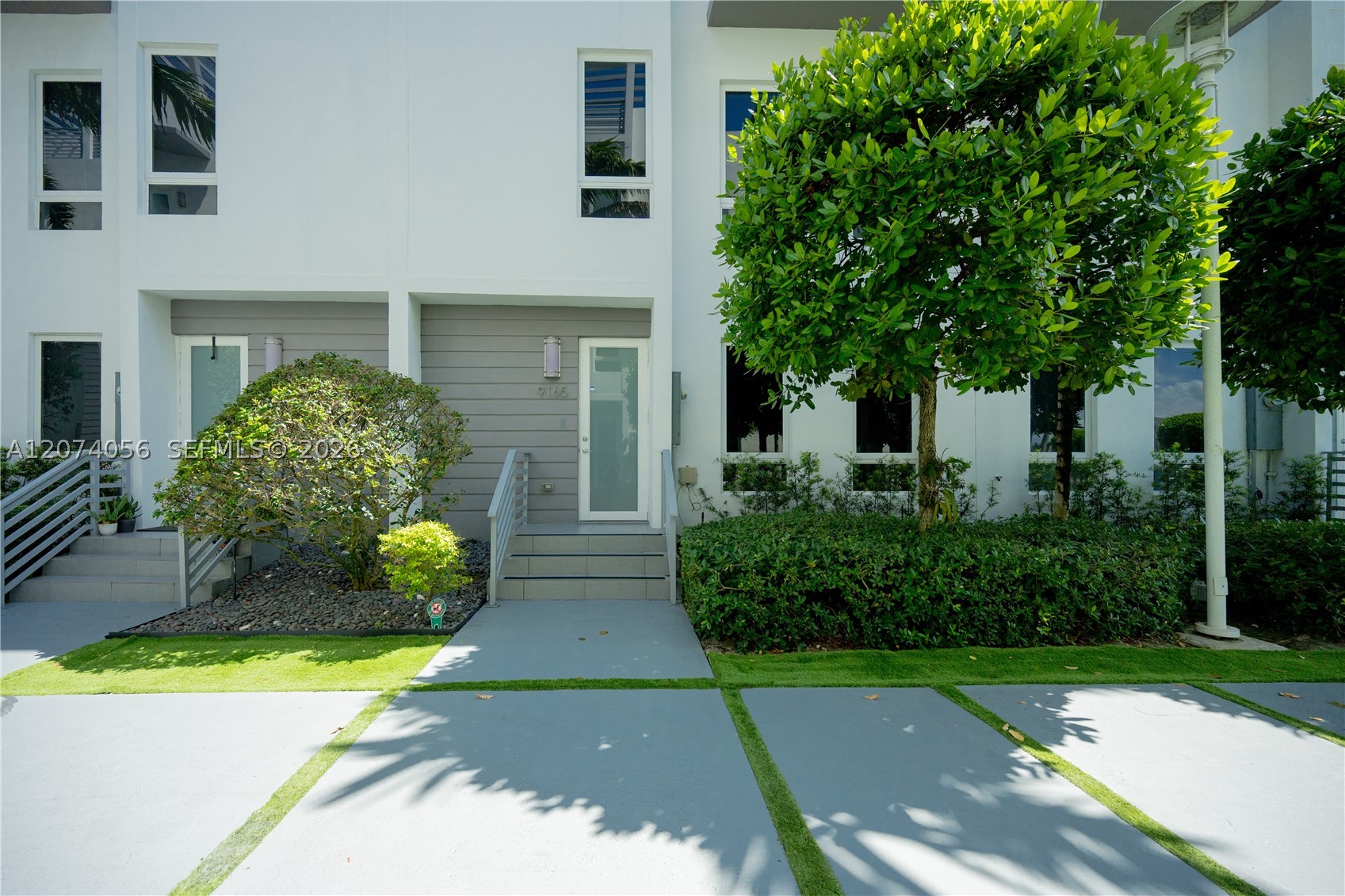 Doral photo 2