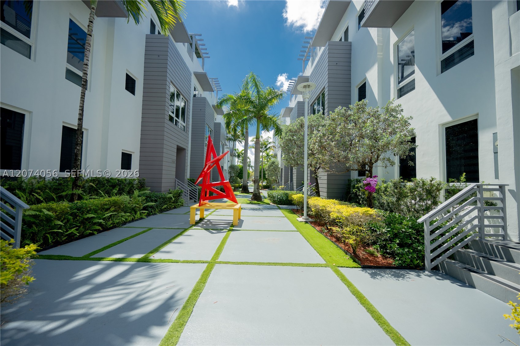Doral photo 3