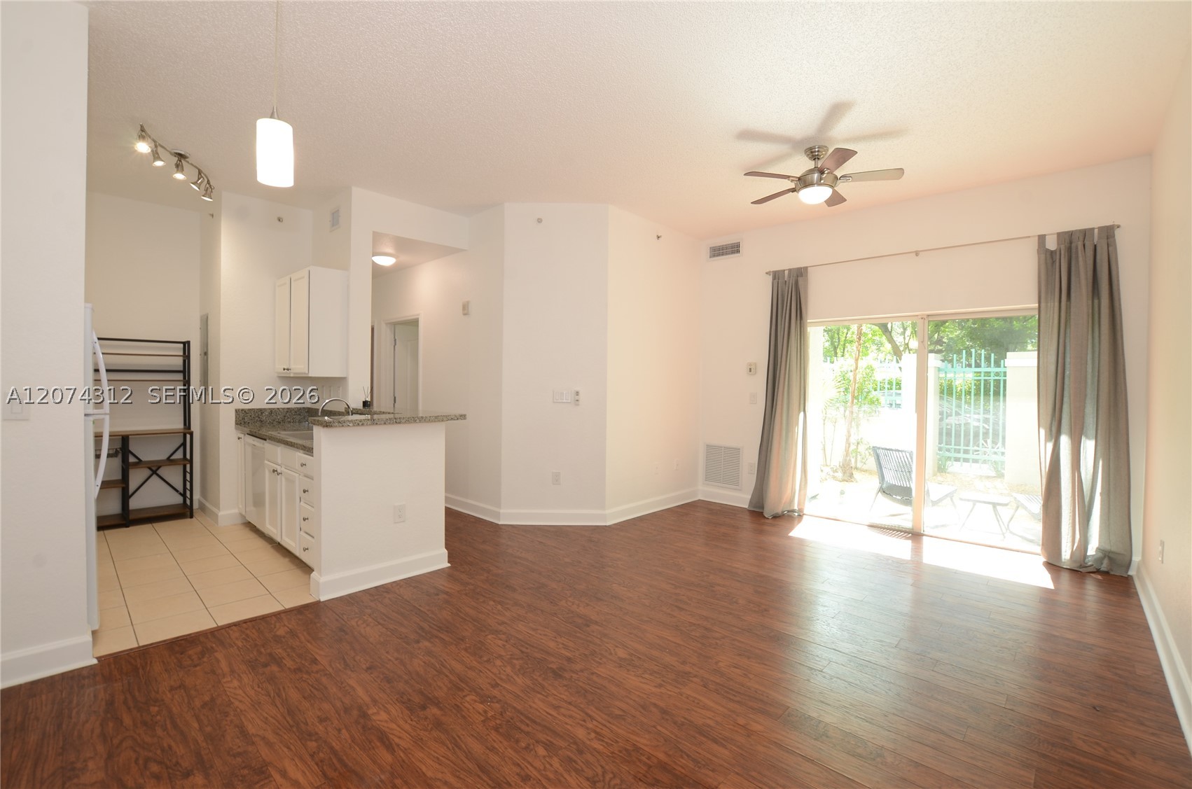 South Miami photo 2