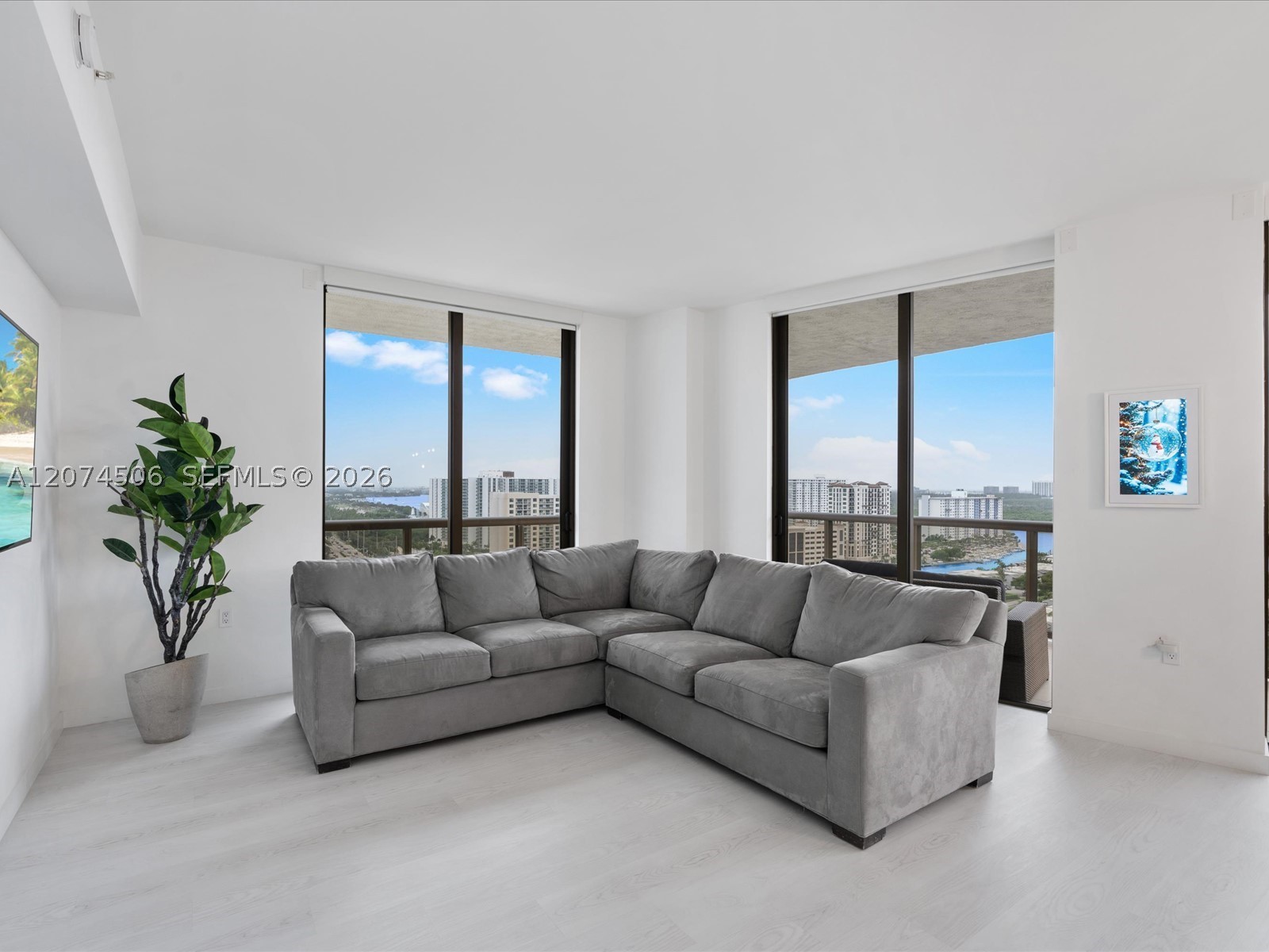 Sunny Isles Beach photo 3