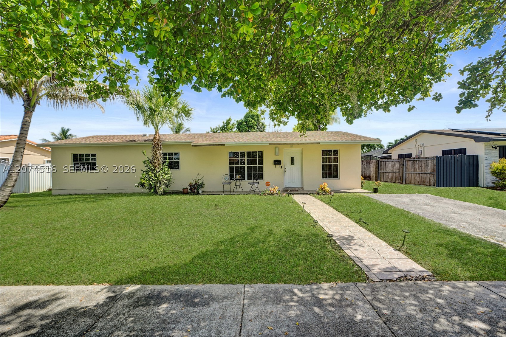 Miami Gardens photo 1