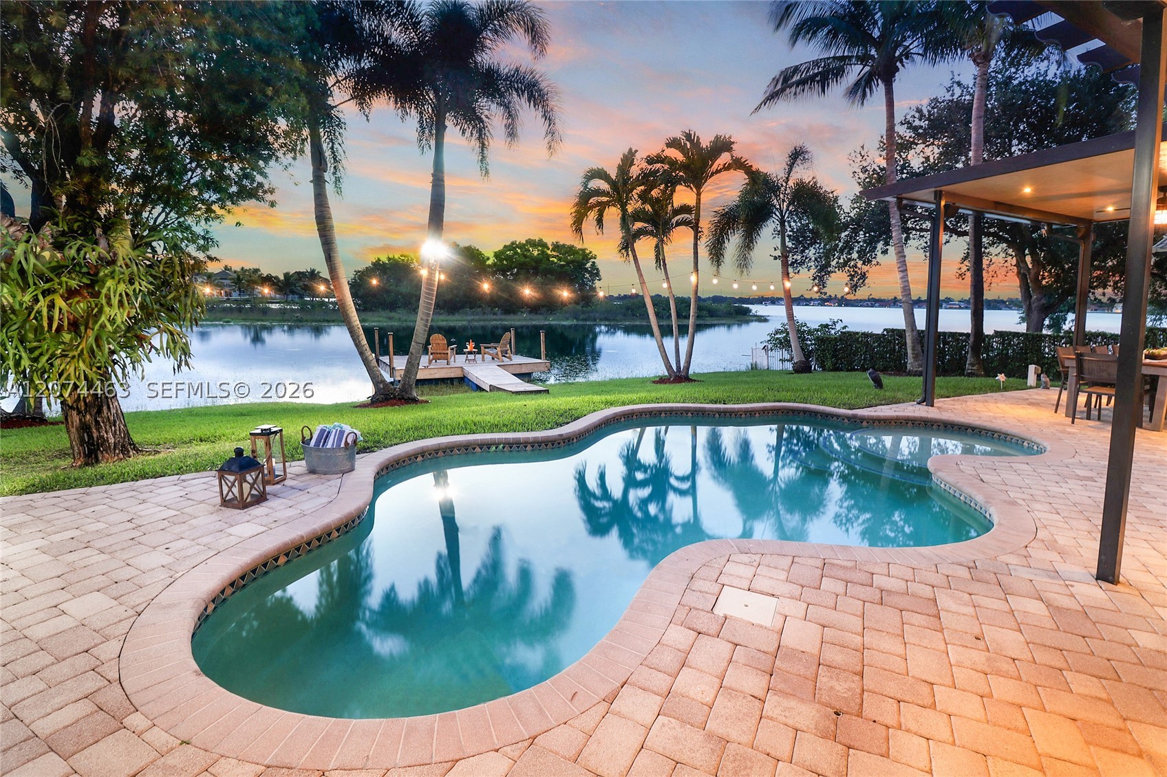Pembroke Pines photo 1