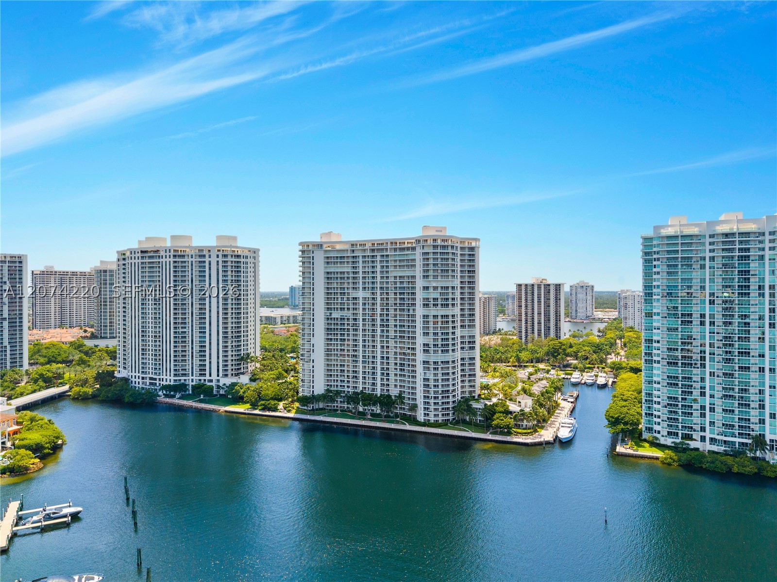 Aventura photo 5
